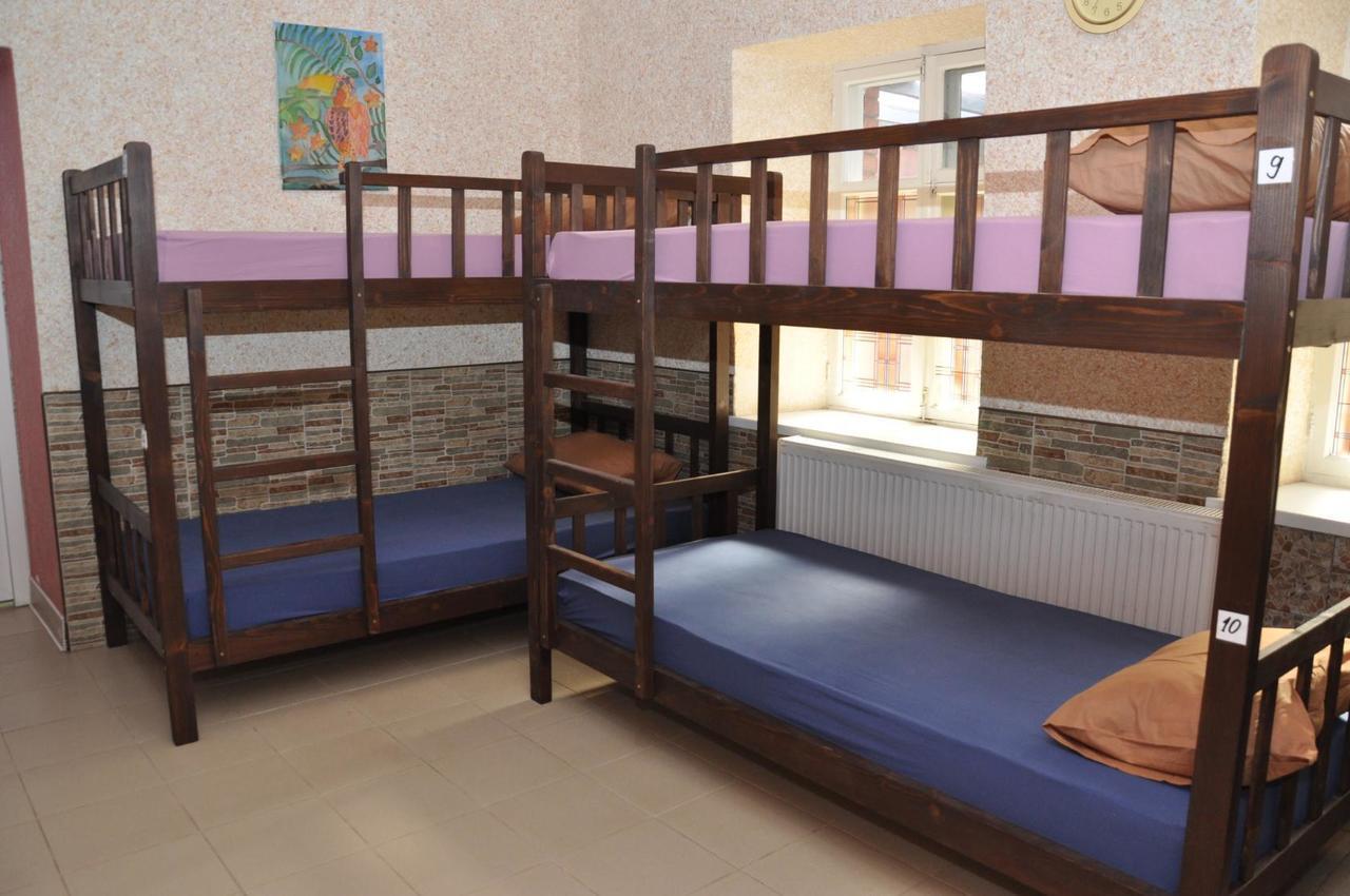 Like Home Hostel Tiraspol Ngoại thất bức ảnh